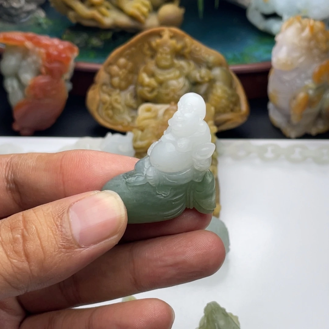 未镶嵌定制翡翠布袋佛