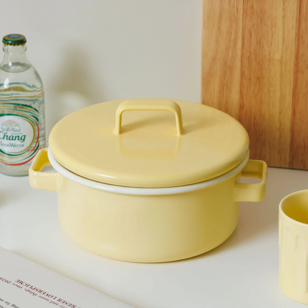 富士同款 口径22CM 2.8L 矮款 奶黄色 珐琅汤锅 巨高级！