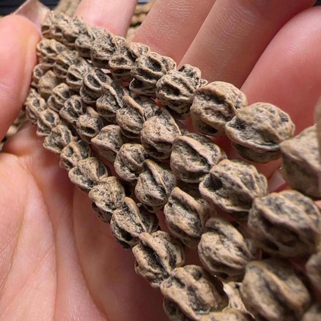 【闪购商品】柏香籽/百香籽吊坠Q****.