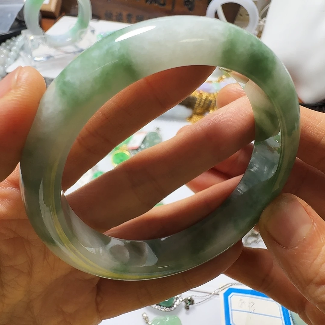 翡翠未镶嵌颈饰翡翠399