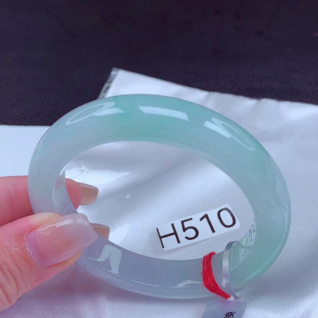 翡翠手镯未镶嵌翡翠手镯88