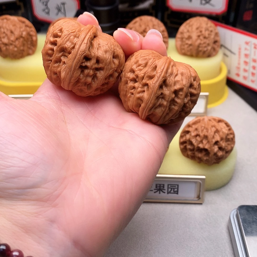 文玩核桃吊坠41尺元宝323号