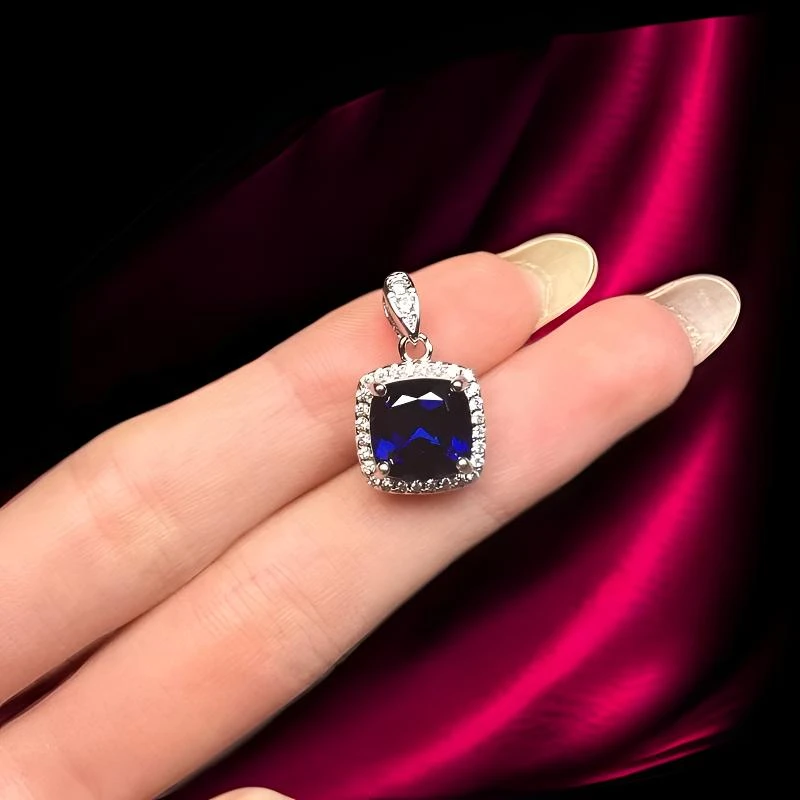瑾萱高订名饰214-轻奢培育丝绒蓝宝石精切合金吊坠
