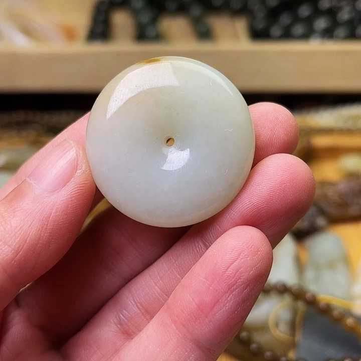 和田玉未镶嵌吊坠(不含链)