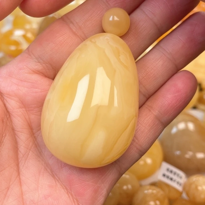 未镶嵌蜜蜡裸石军蜜蜡吊坠