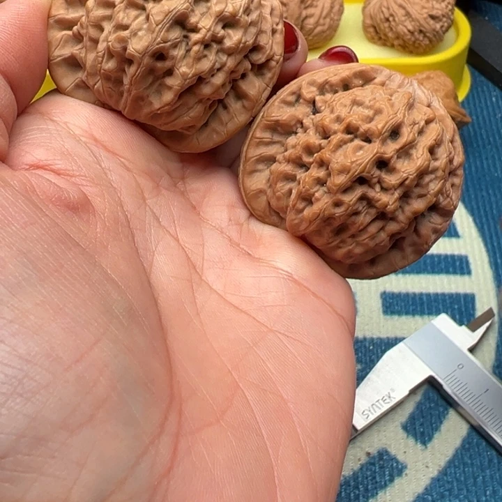 吊坠桃核文玩金公子45