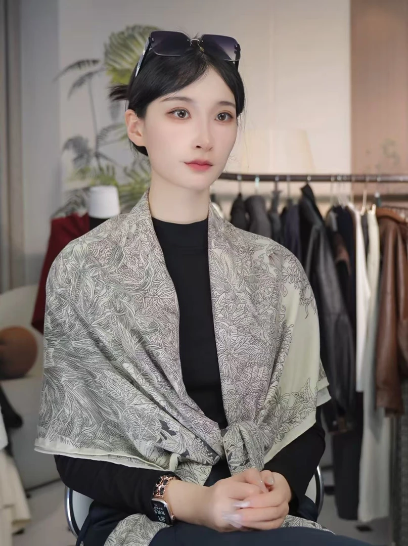 1-928 针织丝毛 手工卷边围巾披肩130*130左右
