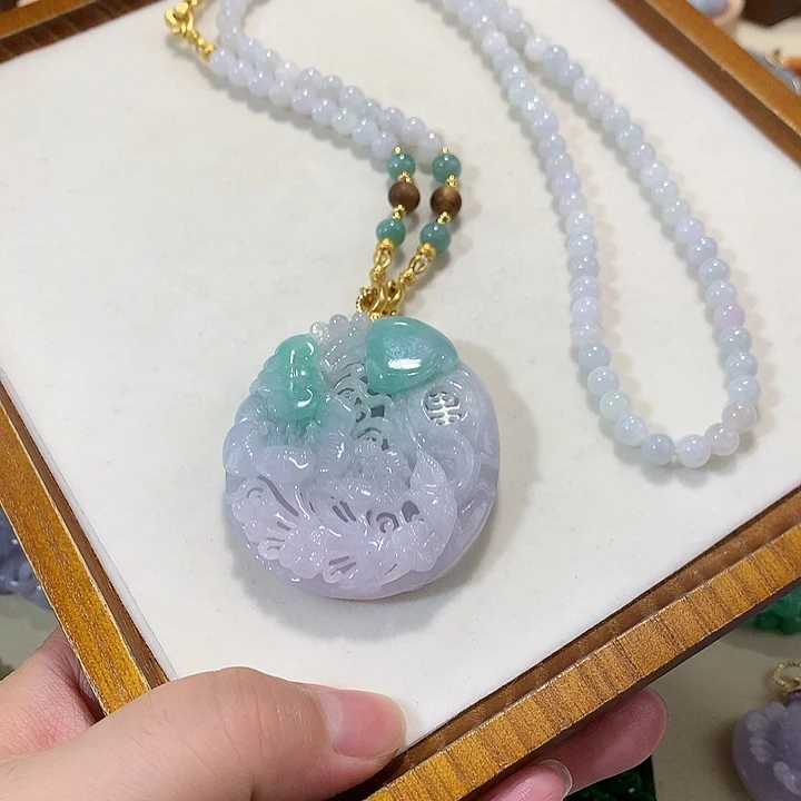 翡翠未镶嵌颈饰翡翠吊坠