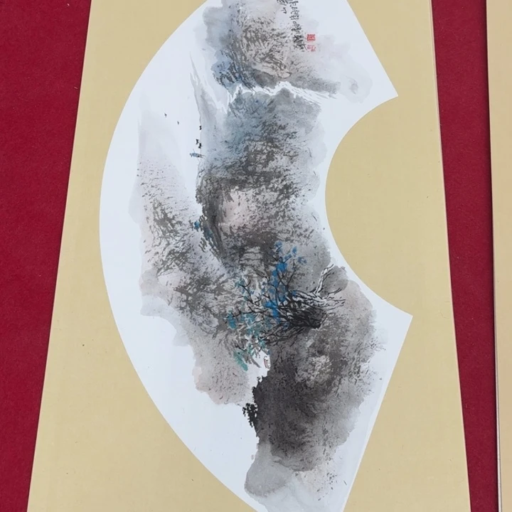 国画花鸟的翅膀和翅膀是一样