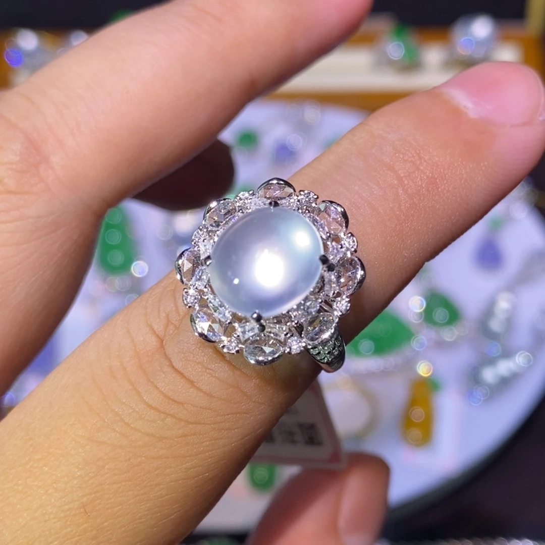 【闪购商品】吊坠(不含链)18K金镶嵌翡翠