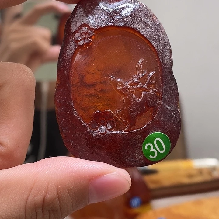 琥珀未镶嵌珠宝奇石