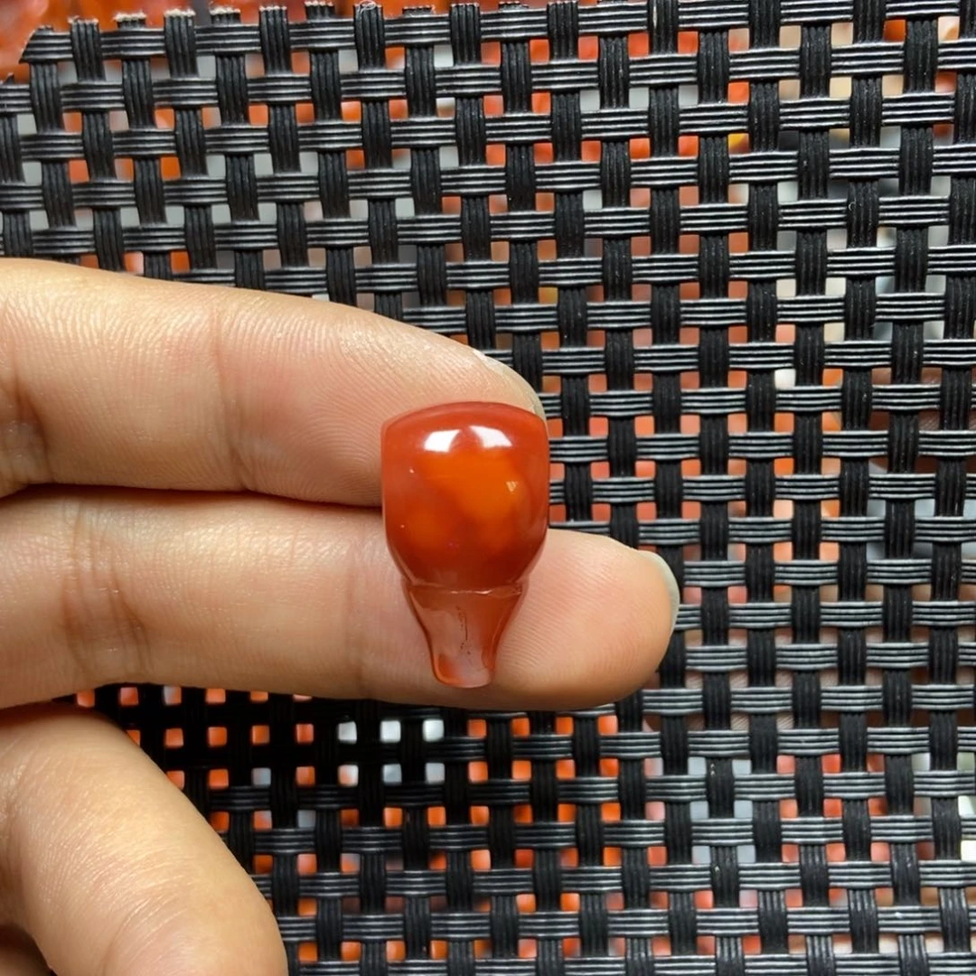 南红玛瑙配饰未镶嵌阳*姐
