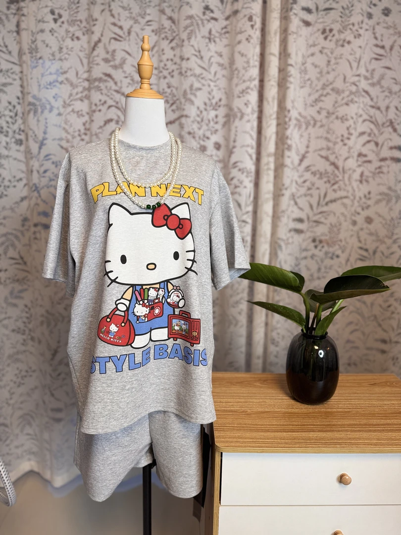 【胖静鱼】落肩袖刺绣短袖通勤猫咪T恤家居服套装时尚加宽加大女装