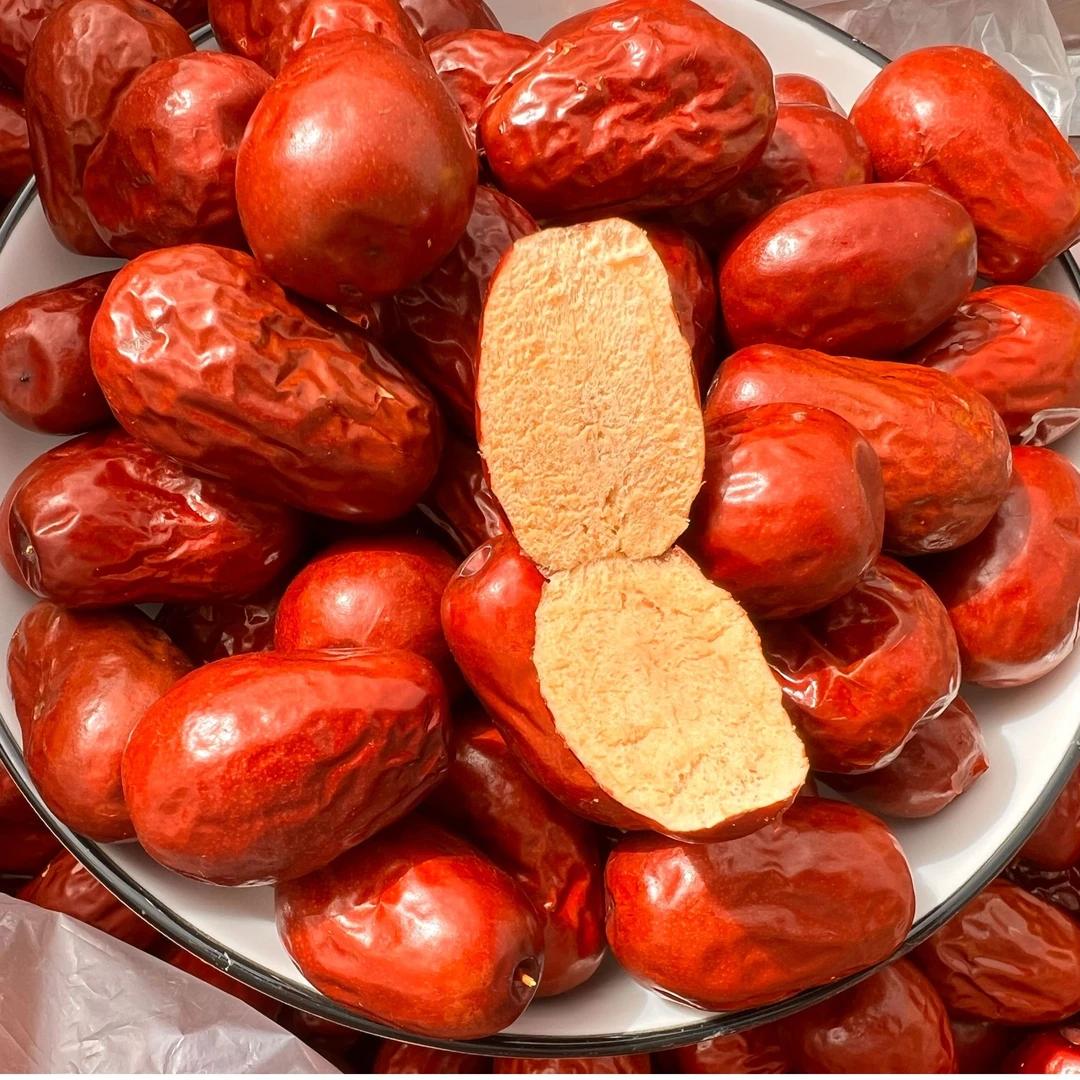新疆和田红枣自然晒干骏枣大枣无硫无磺香甜枣肉厚实