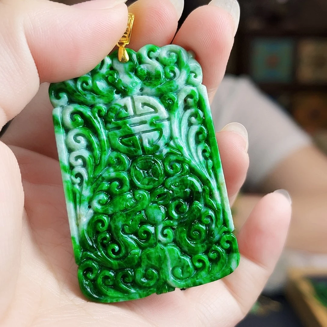 翡翠未镶嵌颈饰吊坠