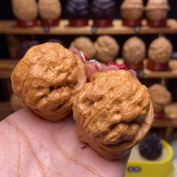 文玩核桃吊坠徐***~金蟾嘎哒包957