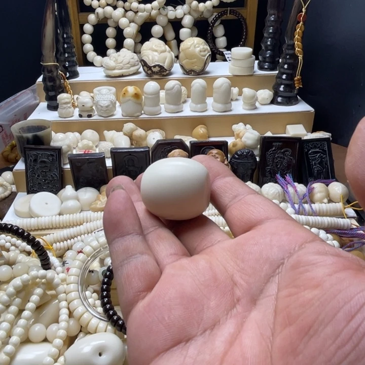葫*?象牙果雕刻桶珠