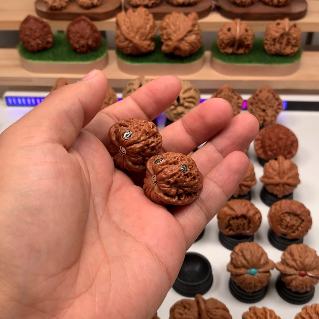 【闪购商品】吊坠文玩核桃ღ****隐隐约约
