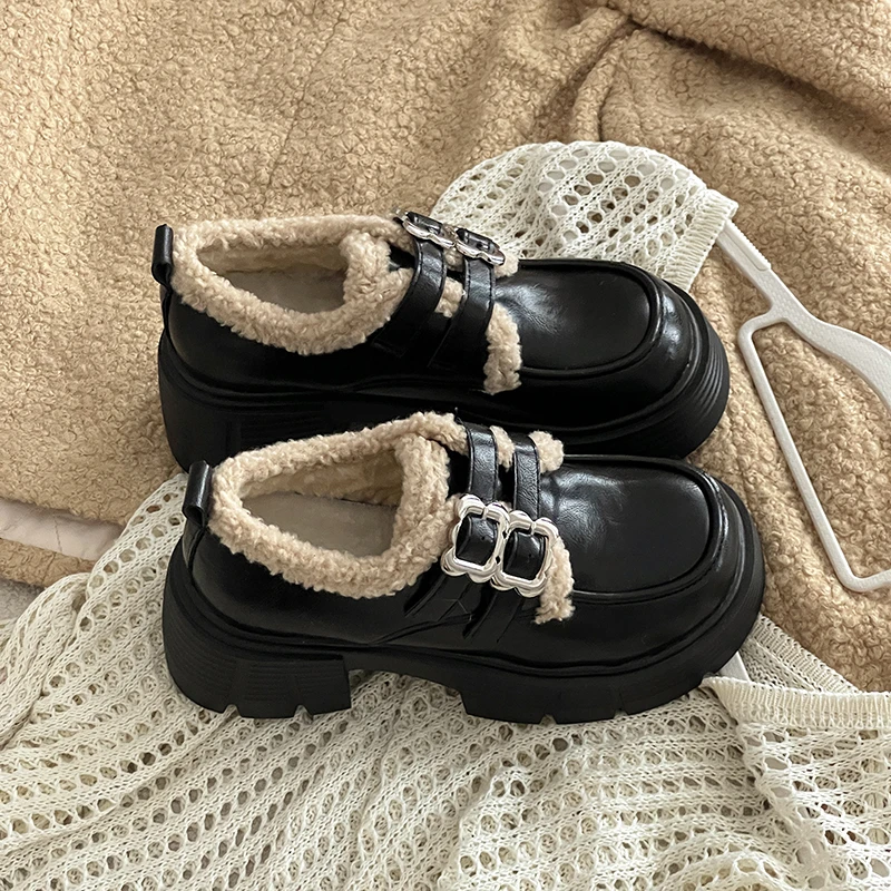 FCS跟高6cm加绒乐福粗跟玛丽珍小皮鞋K368064