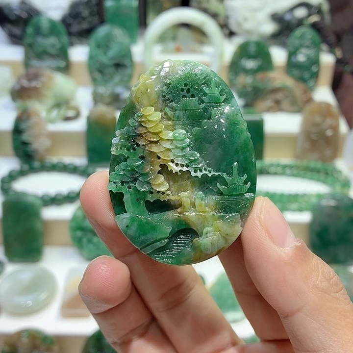 独山玉未镶嵌颈饰