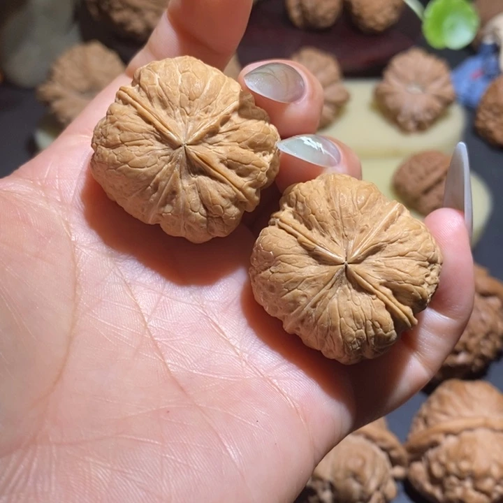 文玩核桃把件金福瓜四棱32