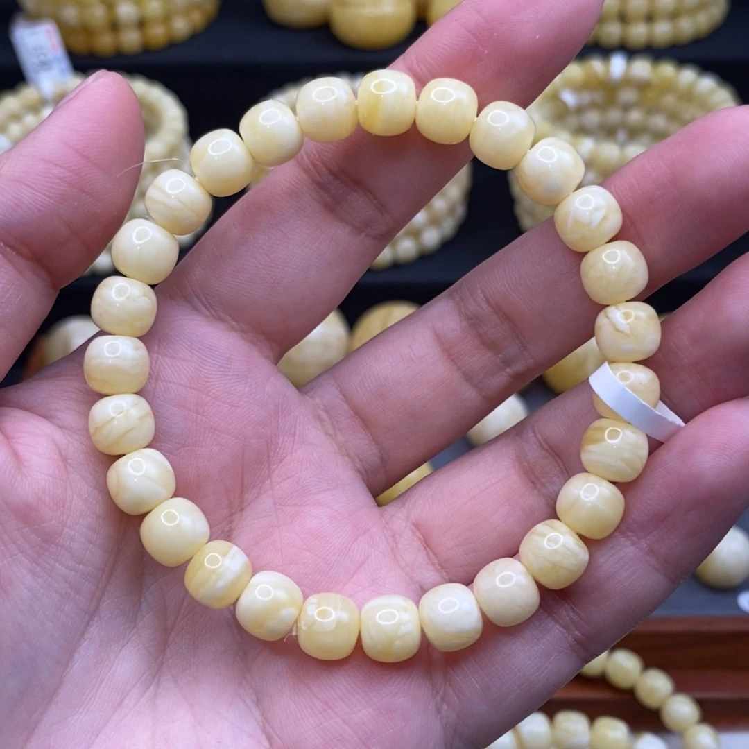 蜜蜡未镶嵌珠宝奇石8.1