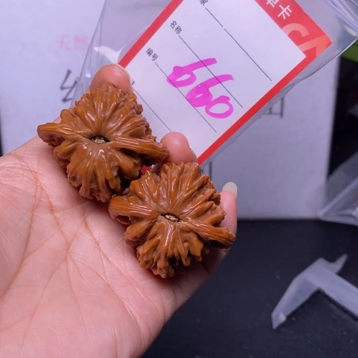 把件文玩核桃660，42四座楼