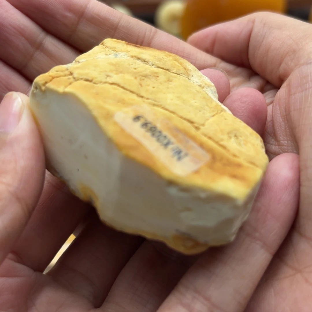 定制琥珀未镶嵌琥珀