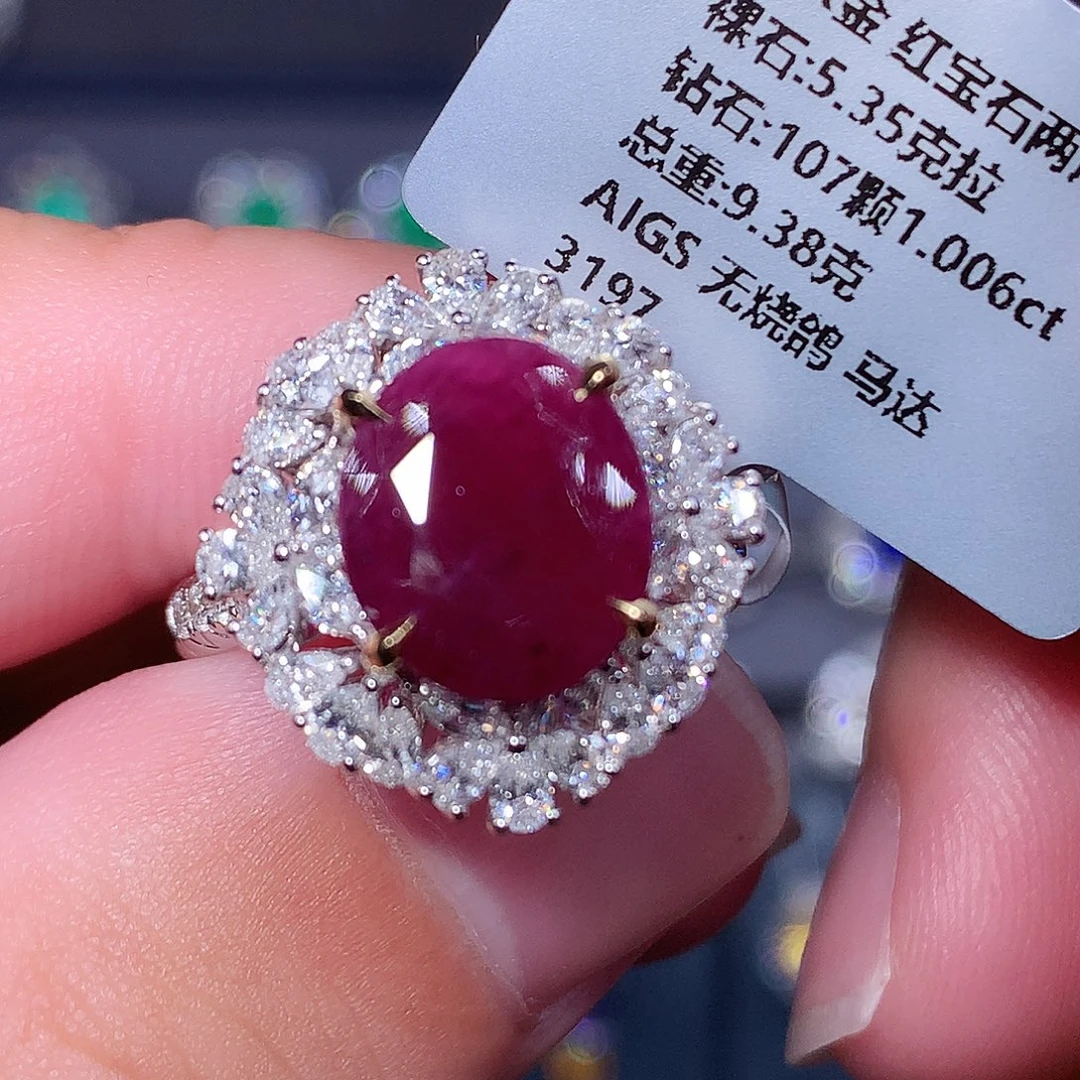 红宝石18K金镶嵌戒指