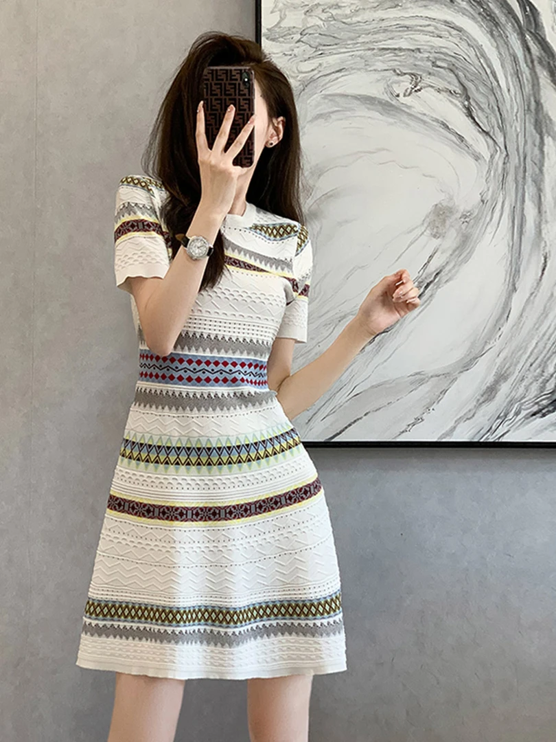 哥弟阿玛施正2025夏新款小香风拼色修身圆领短袖条纹财阀千金女装