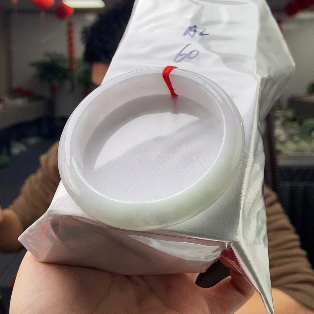 翡翠手镯未镶嵌颜色多样性发拍一发一