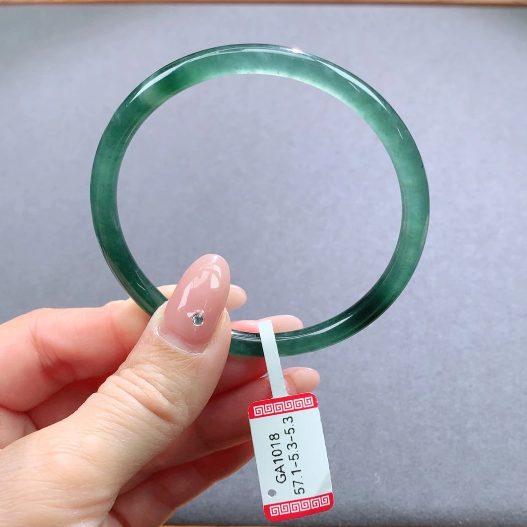 翡翠手镯未镶嵌天然翡翠手镯叮当镯