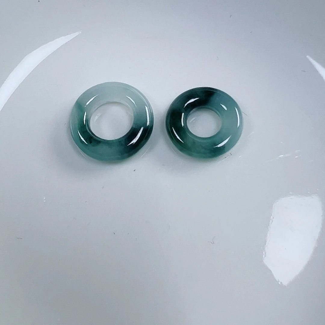 翡翠散珠八**?圈圈两个，