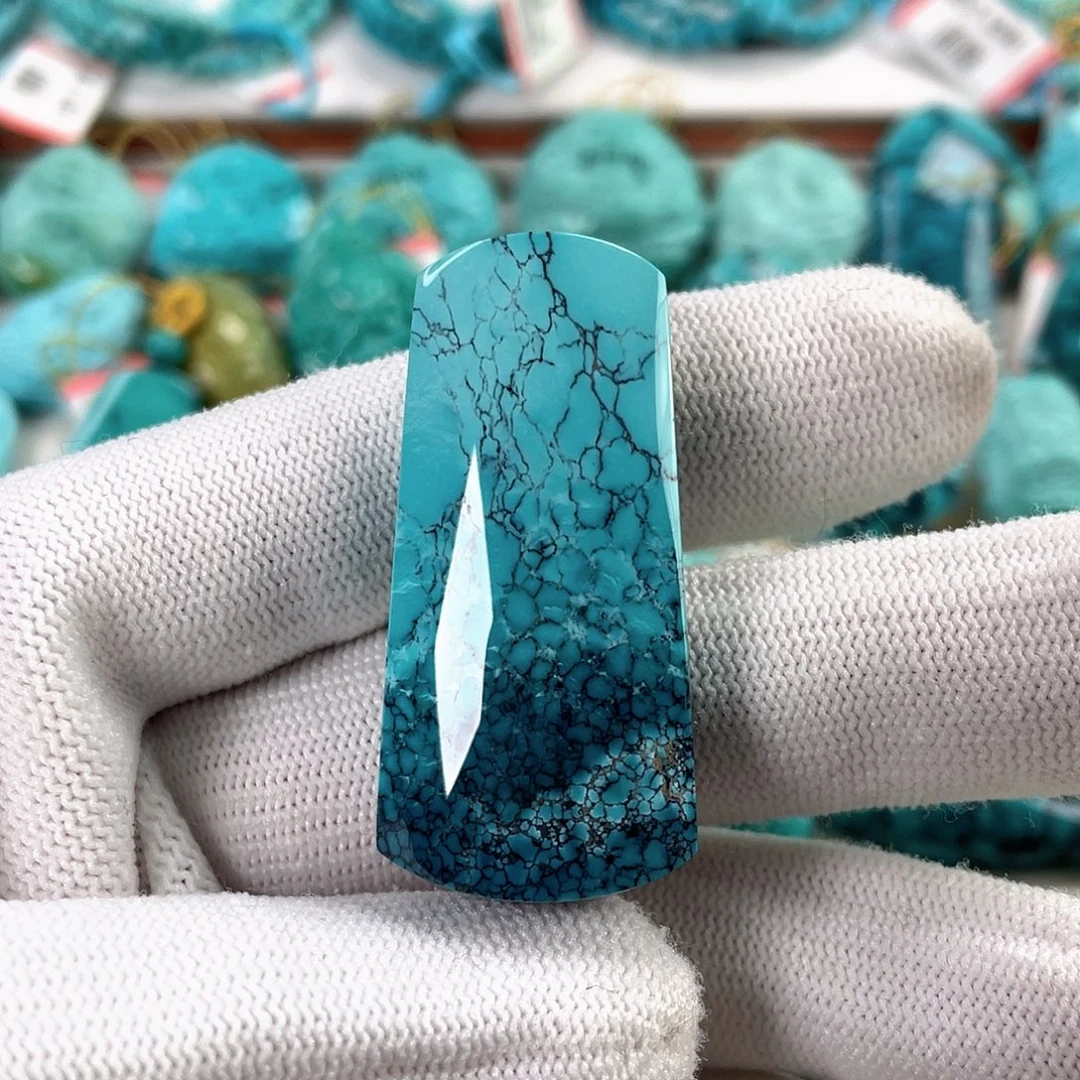 绿松石未镶嵌车挂