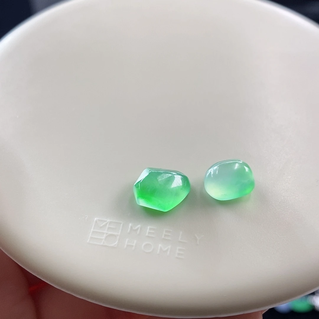 散珠翡翠木纳绿裸石