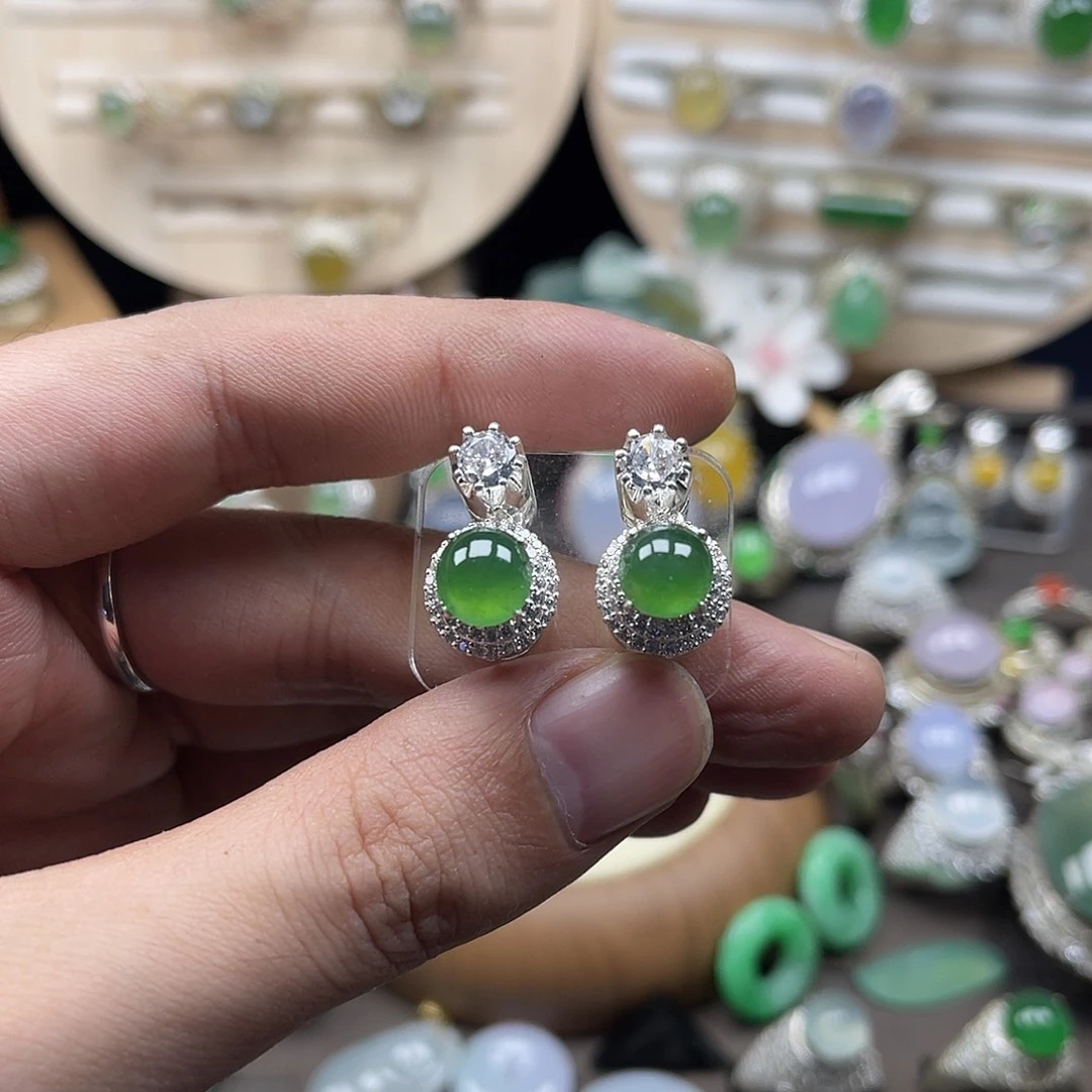 翡翠合金耳饰未镶嵌