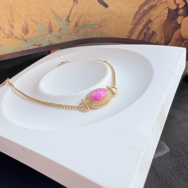 【主播推荐】18k金镶嵌舒俱来粉樱花手链53mm-54mm/S023902