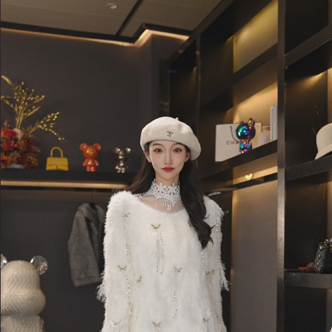 【莘子专属】2025新款网红针织时尚百搭宽松小v领秋冬轻奢蝴蝶毛衣