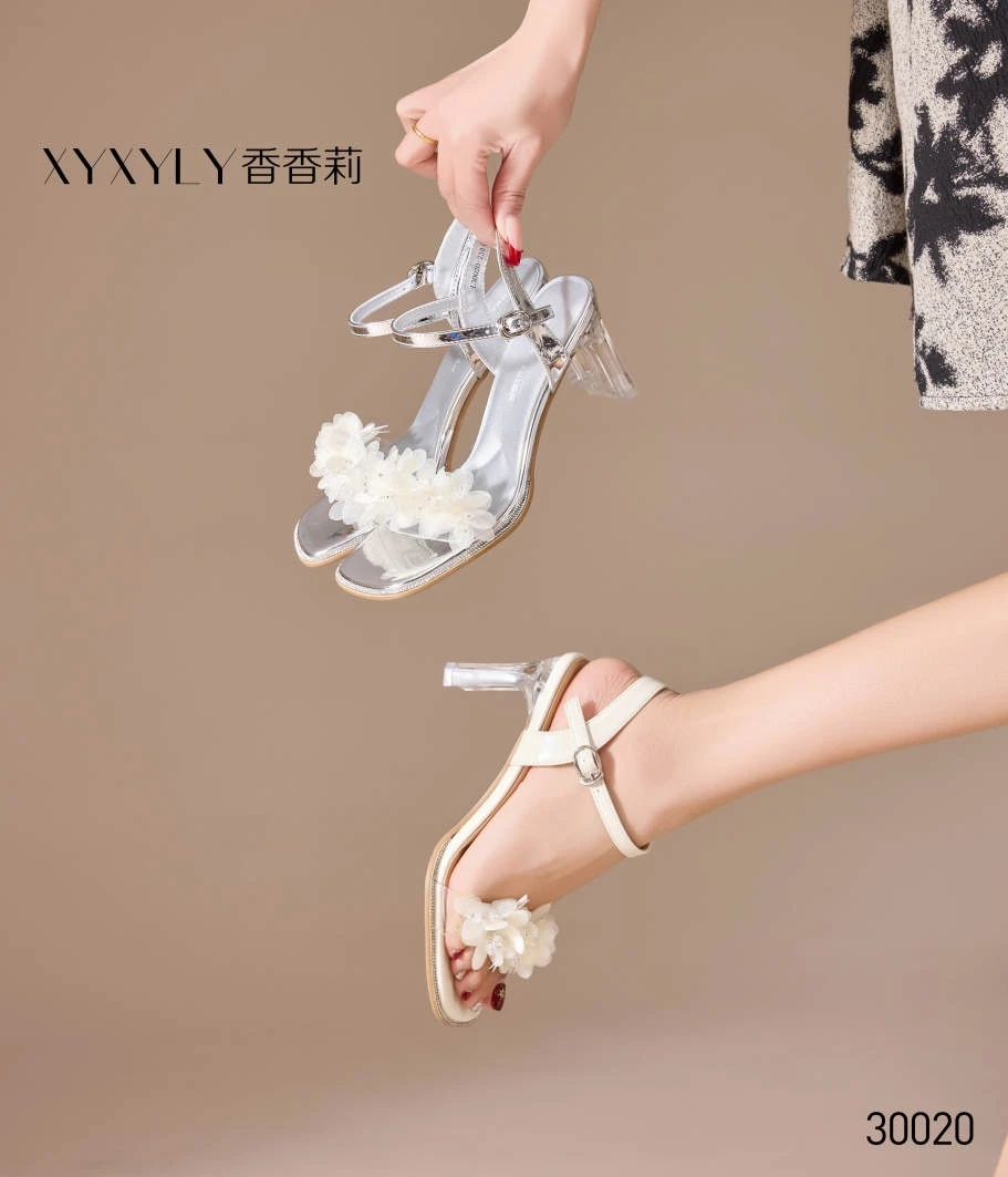 香香莉女鞋30020新款仙女风透明水晶粗跟凉鞋女外穿高跟鞋2025夏