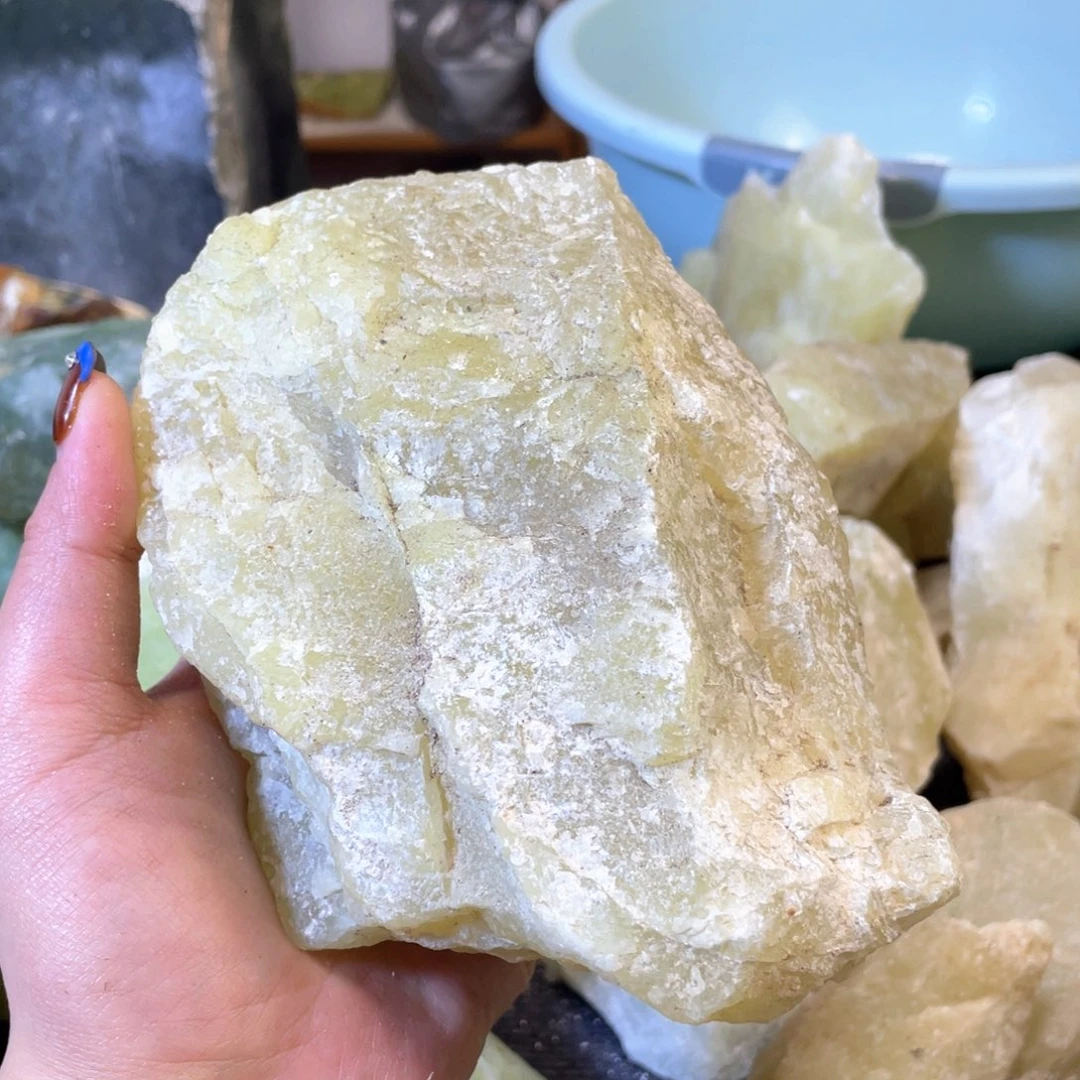 蛇纹石玉未镶嵌中国四大名玉简易