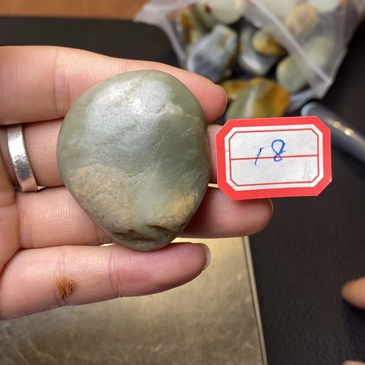 未镶嵌和田玉把件18