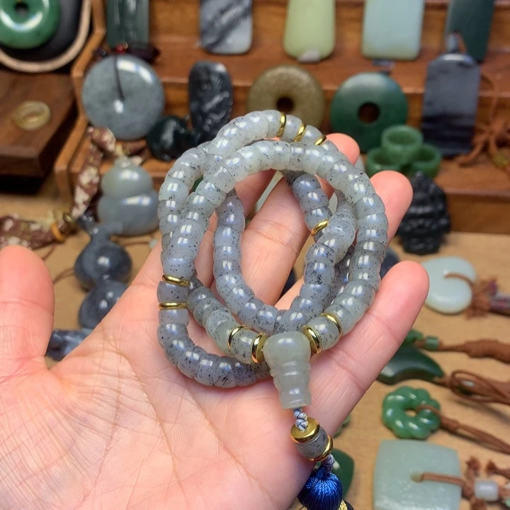 南***5和田玉未镶嵌颈饰