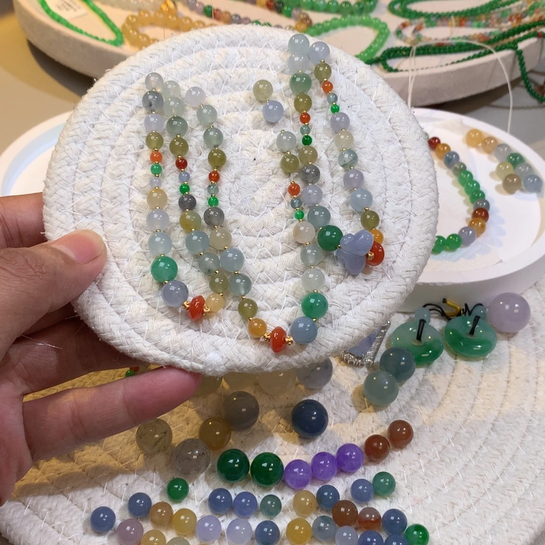 翡翠散珠多宝手串新款，亏出