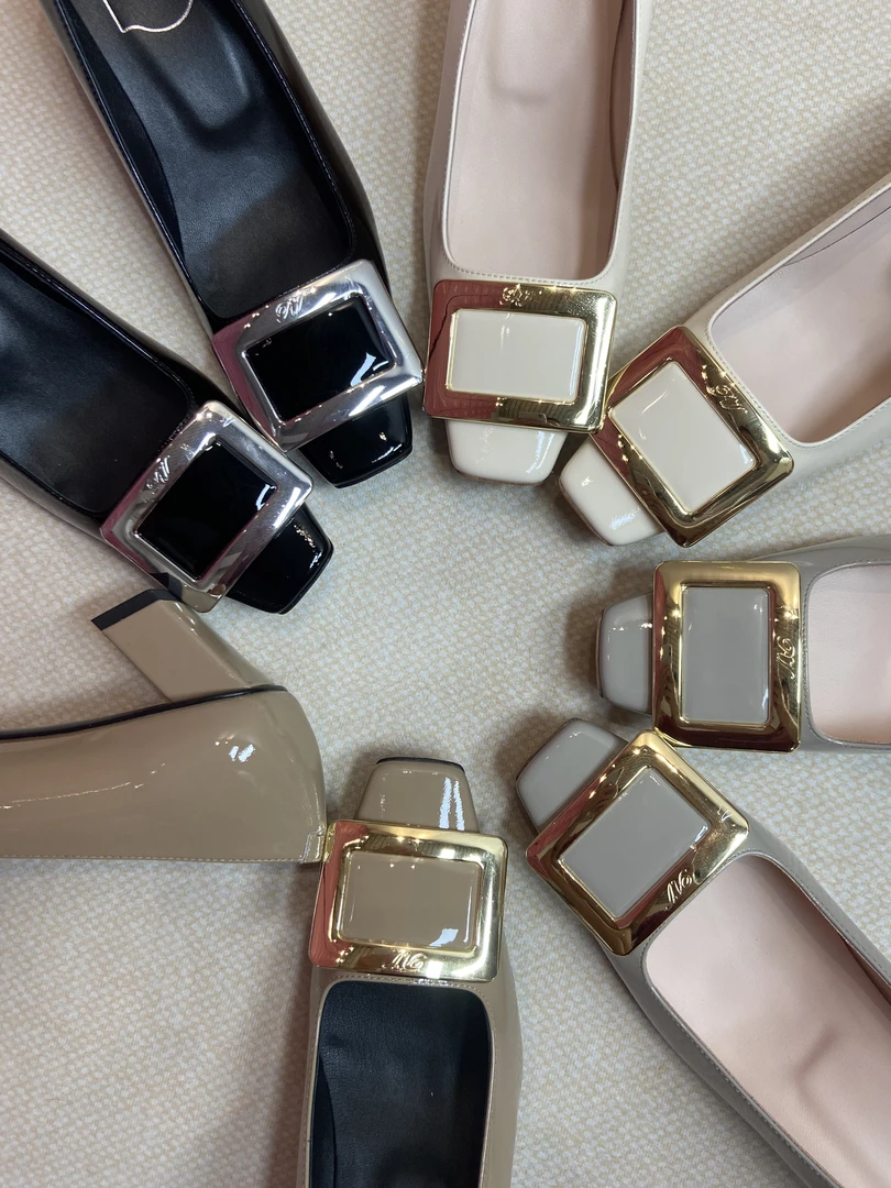 [RV]belle系列斜方跟跟2025新款真皮轻职风漆皮方扣浅口女单鞋