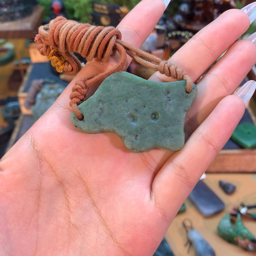 和田玉（糖玉）未镶嵌挂件