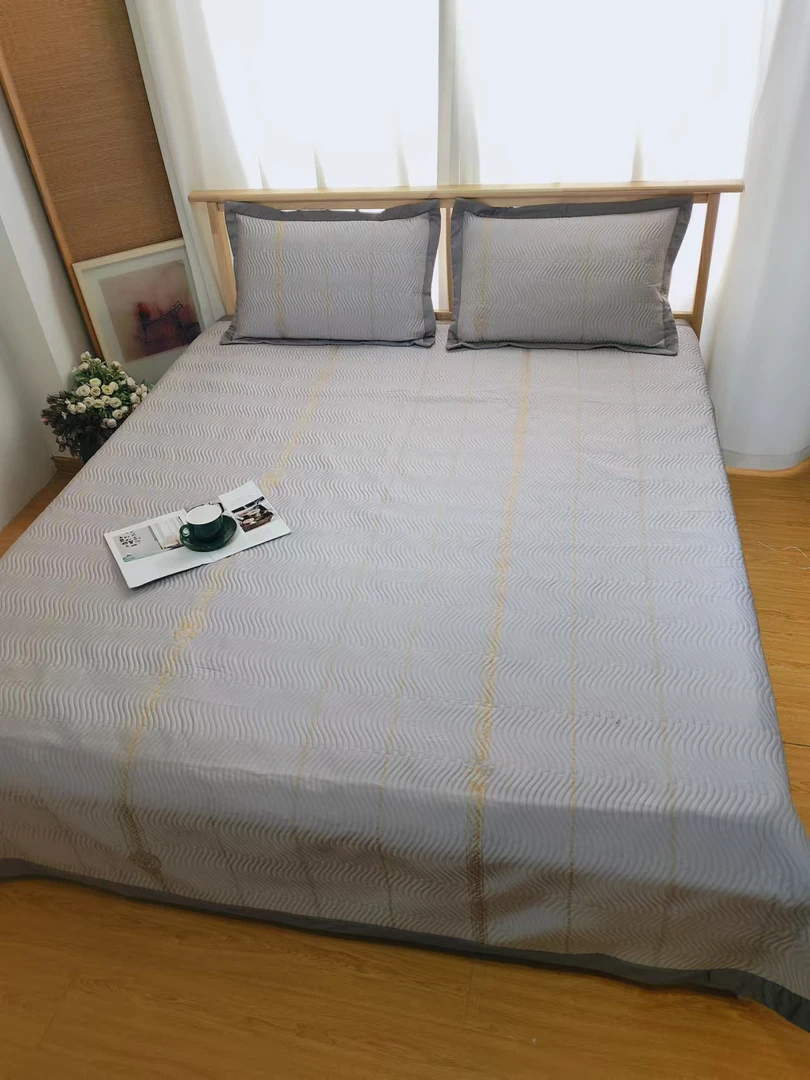 巨贵！巨好！奢丽剪绣烧花长绒棉床盖三件套245*250微瑕疵～K704