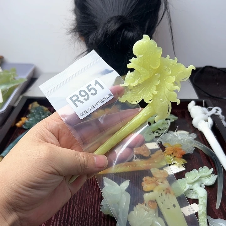 蛇纹石玉发饰合金苹**橙