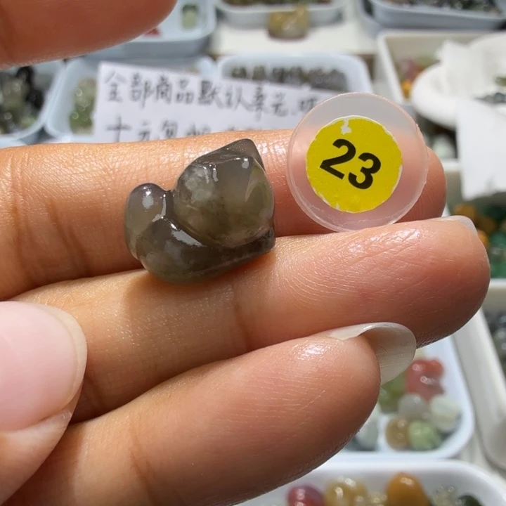 和田玉未镶嵌珠宝奇石