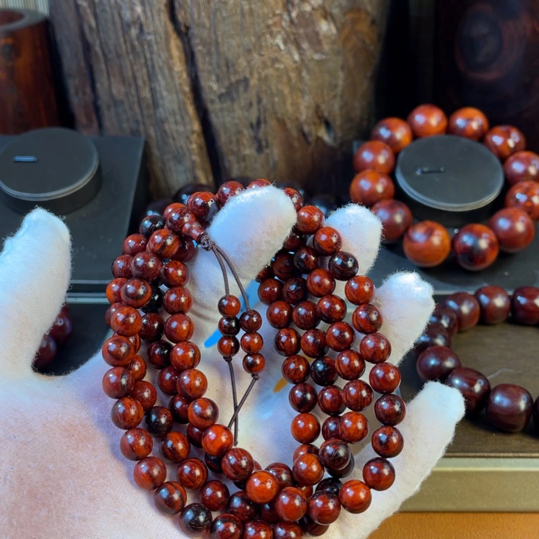 檀香紫檀（小叶紫檀）可