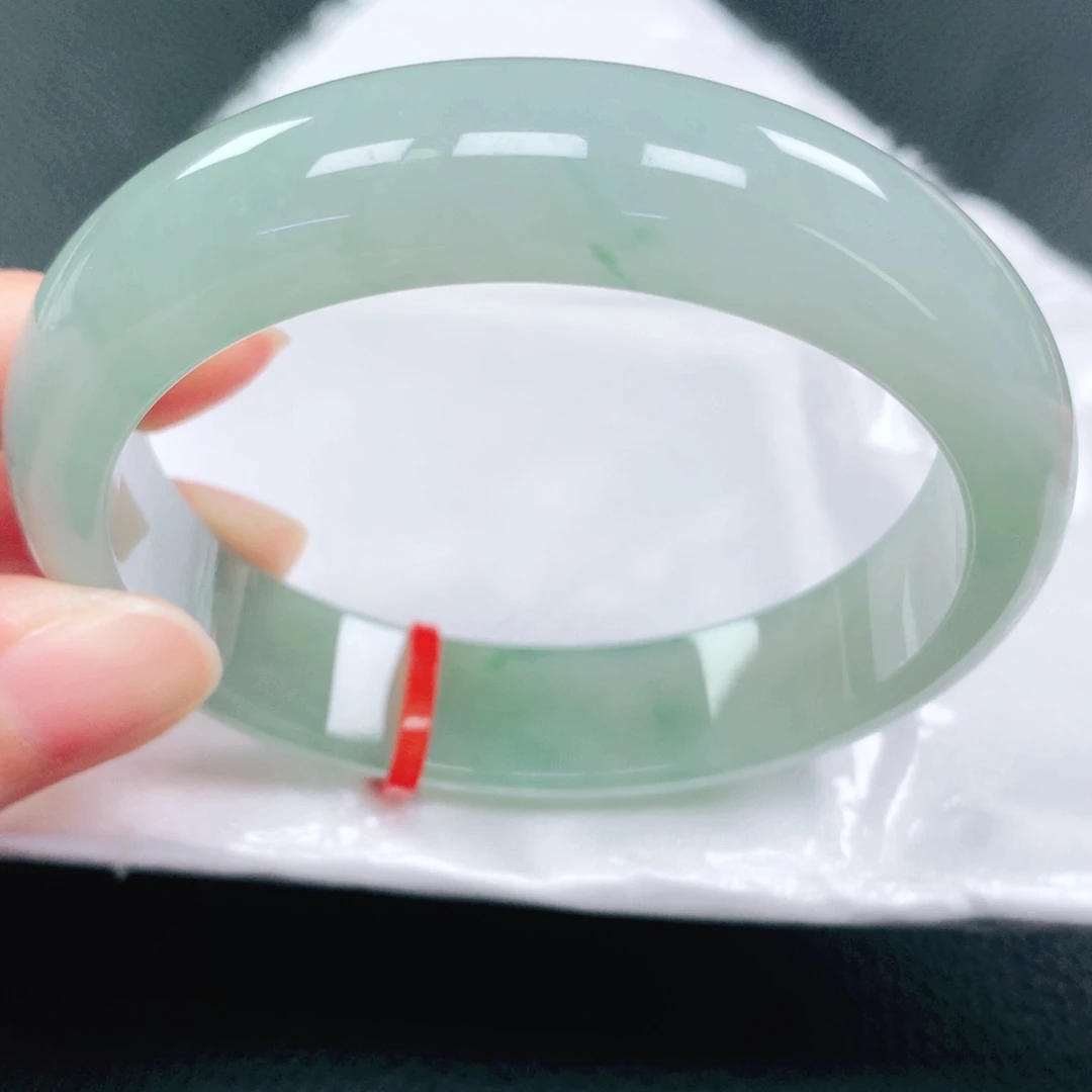 翡翠未镶嵌手镯57圈